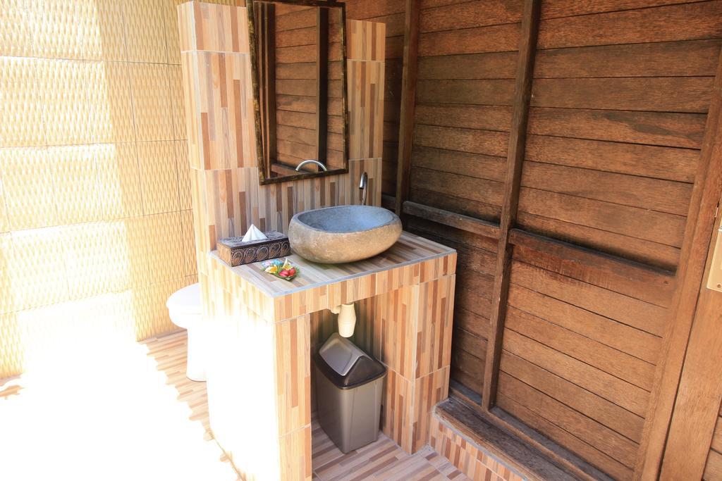Lembah Bhucarya Hotel Nusa Lembongan  Ngoại thất bức ảnh